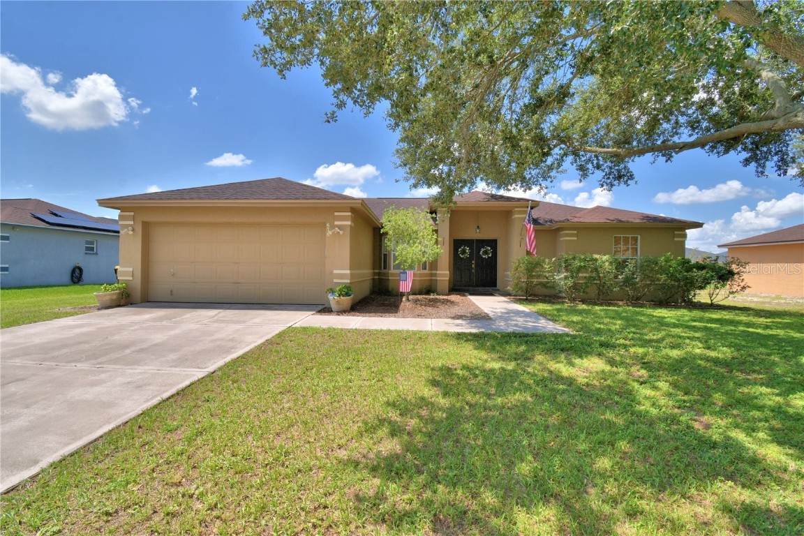 676 BERKLEY POINTE DRIVE FL