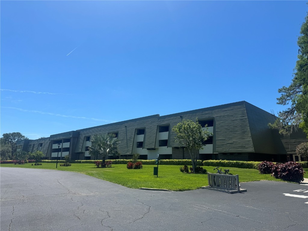 36750 US HIGHWAY 19 N 4-304 FL