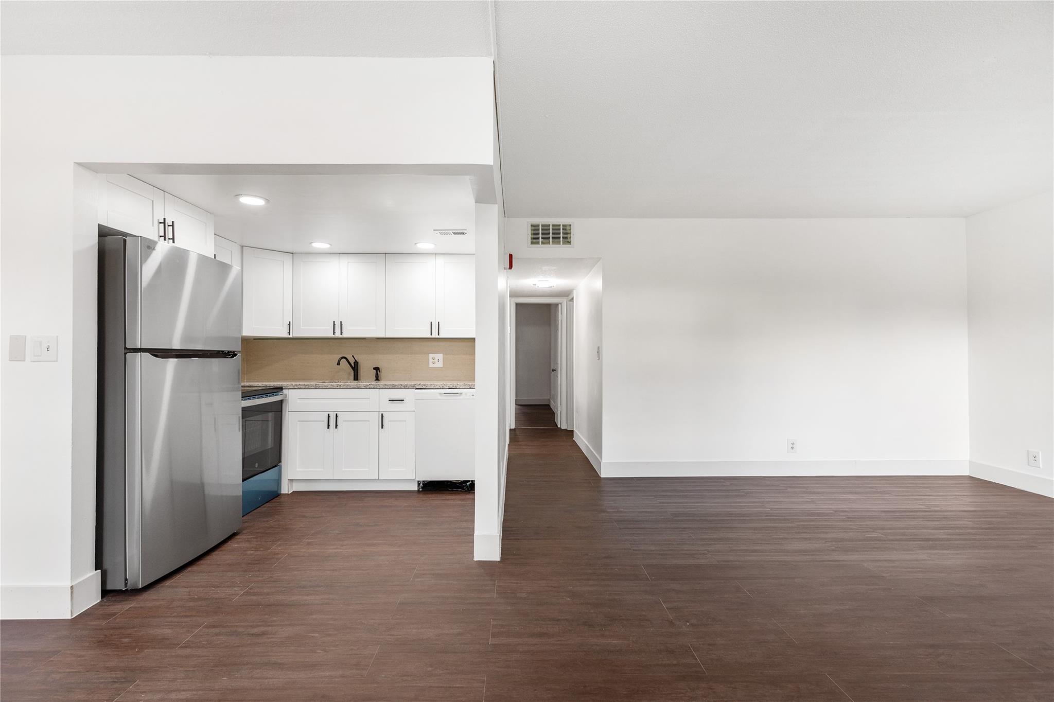 3081 NW 47th 107 #107 Lauderdale Lakes FL